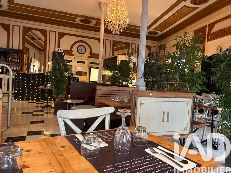 Restaurant à Saint-Amour (39160) · 150 m² · 125 000 €