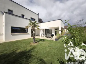 Architectural house in Bouleuse (51170)