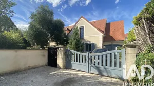 Maison traditionnelle à Maurecourt (78780)