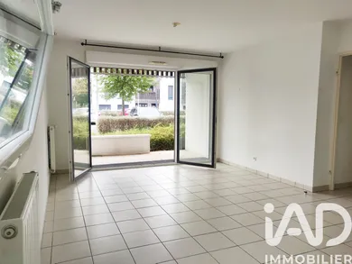 Apartment in Villenave-d'Ornon (33140)