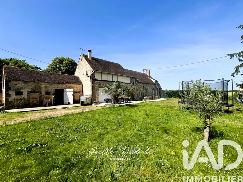 Maison 5 pièces 168 m² · à Chevannes · 168 m² · 245 000 €