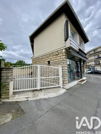 Building in Mitry-Mory (77290)