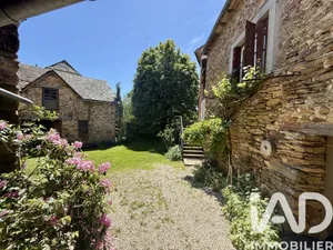 Maison de campagne à Quins (12800)