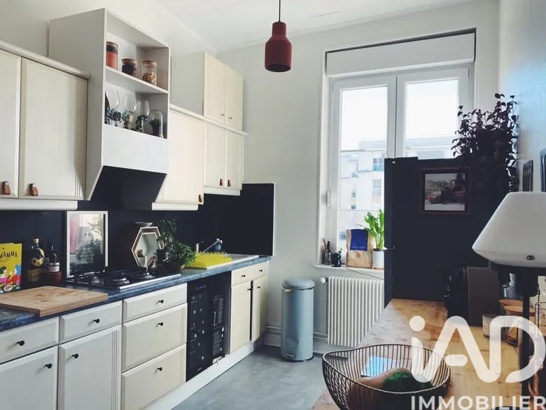 Appartement 5 pièces 99 m² · à Nancy · 99,2 m² · 230 000 €