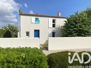 Maison à Saint-Vivien (17220)