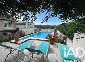 Maison à Bassens (33530)