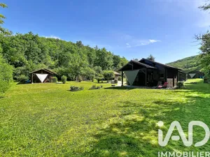 Châlet à Saint-Moré (89270)