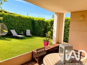 Apartment in L'Isle-d'Abeau (38080)