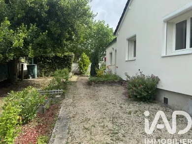 Maison traditionnelle à Vulaines-sur-Seine (77870)