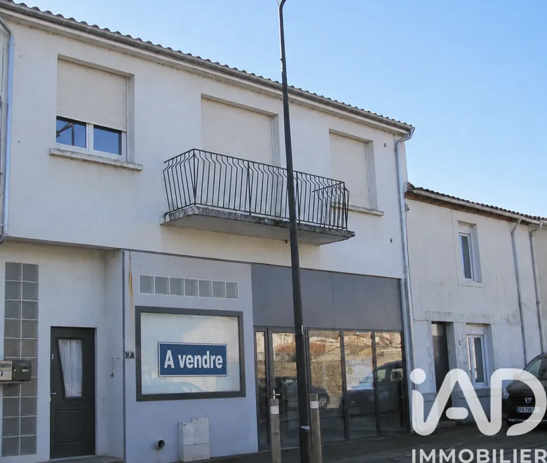 Immeuble 240 m² · à Aizenay · 240 m² · 299 000 €