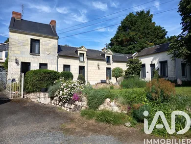 Domain in SAUMUR (49400)
