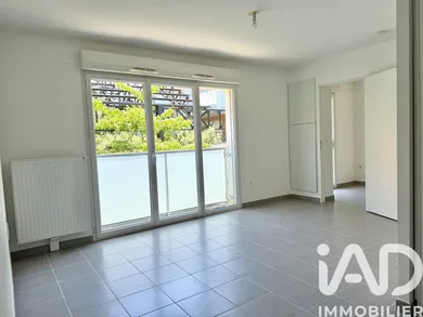 Apartment in Nantes (44100)