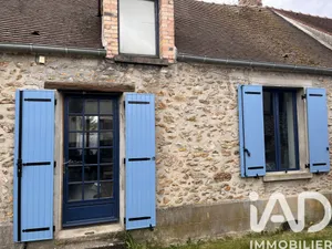 Village house in Bullion (78830)