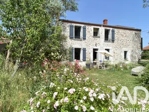 House in Monnières (44690)