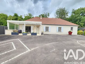 House in Estissac (10190)