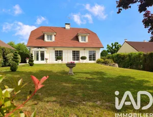 Maison d'architecte à Caurel (51110)