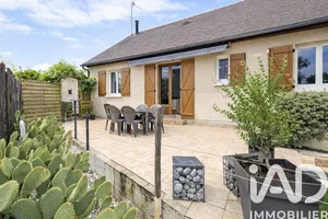 Maison traditionnelle à Mauges-sur-Loire (49620)