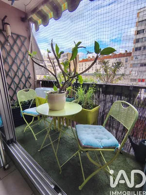 Apartment in Paris (75013)