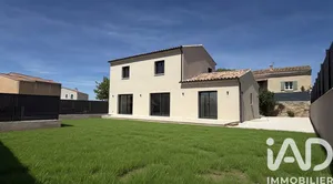 Maison à ST PIERRE DE VASSOLS (84330)