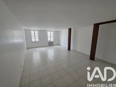 Apartment in Clamecy (58500)
