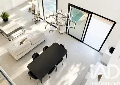 Architectural house in La Garde (83130)
