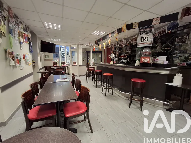 Restaurant à Montfort-sur-Meu (35160) · 209 m² · 159 999 €