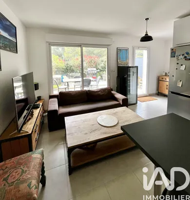 Apartment in Bandol (83150)