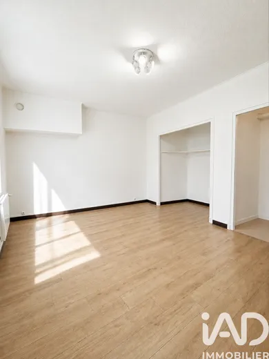 Apartment in Albigny-sur-Saône (69250)