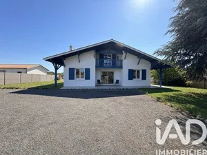 Maison traditionnelle à Illats (33720)