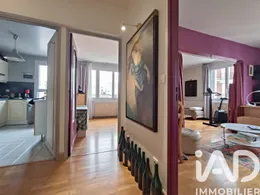 Apartment in Paris (75020)