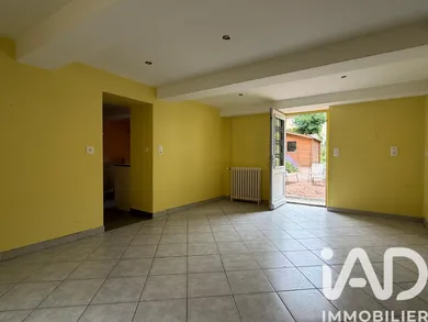 Townhouse in Charolles (71120)