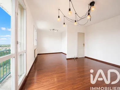 Appartement à Charleville-Mézières (08000)