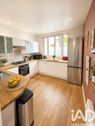 House in Suresnes (92150)