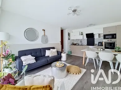 Apartment in Fleury-Mérogis (91700)