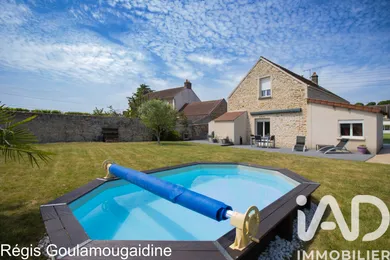 House in Garancières (78890)