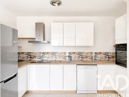 Apartment in Saint-Genis-Laval (69230)
