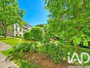 Apartment in Suresnes (92150)