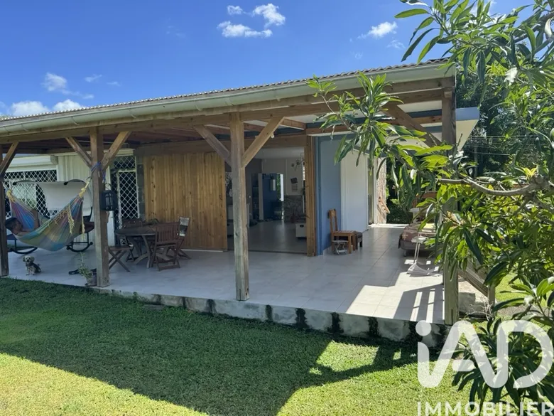 Maison 5 pièces 250 m² · à Schœlcher · 250 m² · 567 000 €