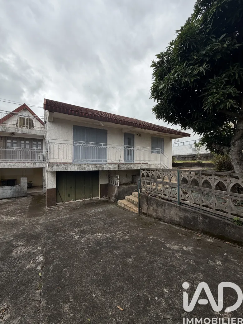 Maison 9 pièces 288 m² · à Le Tampon · 288 m² · 410 000 €
