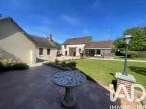 House in Saligny (89100)