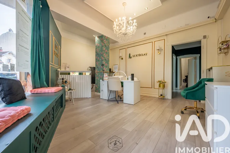 Esthétique, Coiffure​ à Metz (57000) · 55 m² · 35 000 €