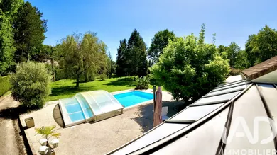 Architectural house in Chéroy (89690)