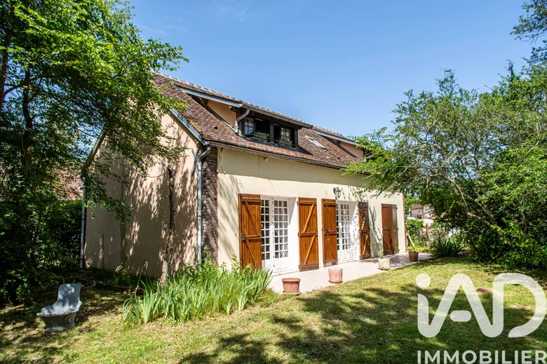 Maison 5 pièces 98 m² · à Douchy · 98 m² · 120 000 €
