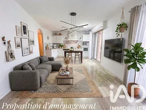 Apartment in Hyères (83400)