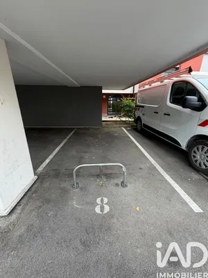 Parking in Pontault-Combault (77340)