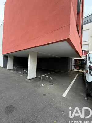 Parking in Pontault-Combault (77340)