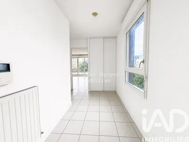 Appartement à Bordeaux (33300)