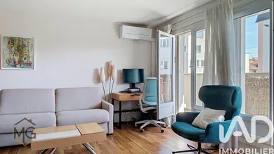 Apartment in Palaiseau (91120)
