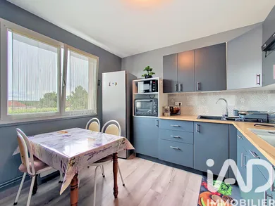 Apartment in Évry (91000)