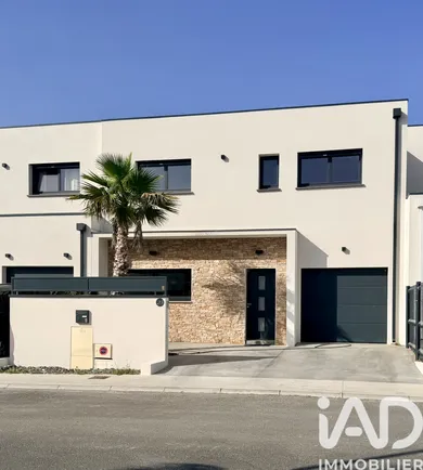 Maison d'architecte à Saint-Cyprien (66750)